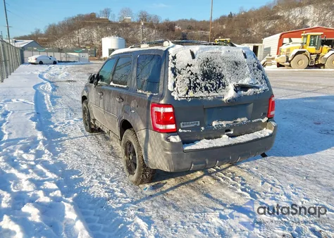2010 Ford Escape Xlt from USA, damaged, VIN 1FMCU9D73AKB10040